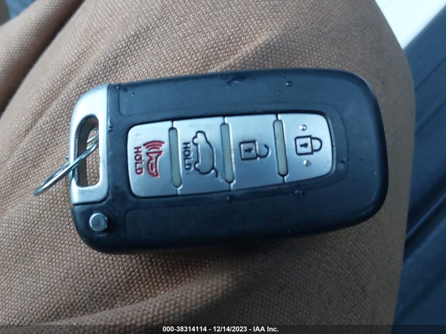38314114 :رقم المزاد ، KMHTC6AE4DU144064 vin ، 2013 Hyundai Veloster Turbo W/black مزاد بيع