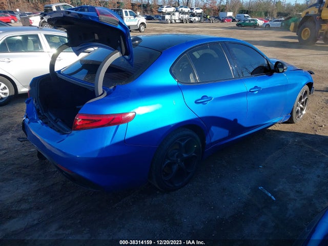 ZARFANAN1K7609709 Alfa Romeo Giulia Sport Awd