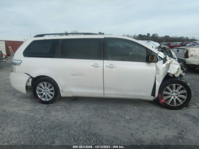5TDYK3DCXFS605460 Toyota Sienna Limited 7 Passenger