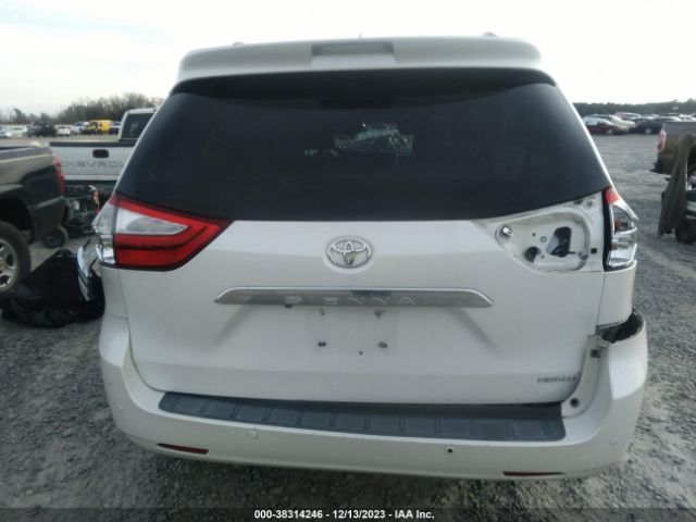 5TDYK3DCXFS605460 Toyota Sienna Limited 7 Passenger