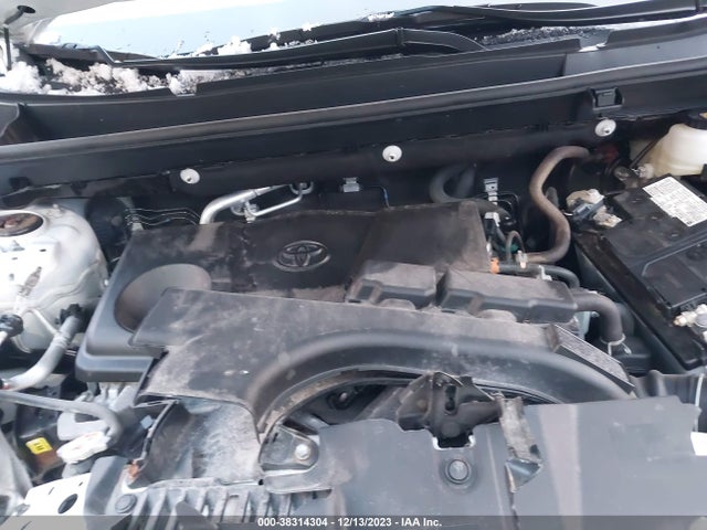 2021 TOYOTA RAV4 XLE VIN: 2T3P1RFV7MC152041
