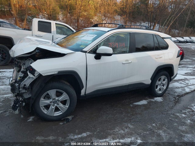 2021 TOYOTA RAV4 XLE VIN: 2T3P1RFV7MC152041