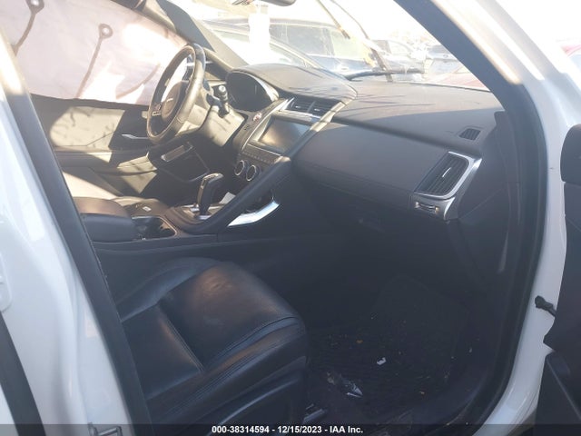 2018 JAGUAR E-PACE SADFJ2FX0J1Z31024 Photo 4
