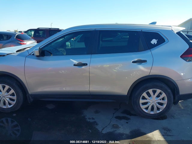 Nissan ROGUE S 2019 5N1AT2MT3KC745186 Image 15