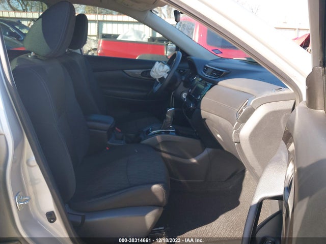 Nissan ROGUE S 2019 5N1AT2MT3KC745186 Image 5