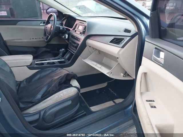 2015 HYUNDAI SONATA SE VIN: 5NPE24AF7FH125342