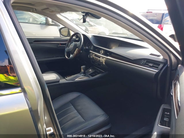 Lexus ES 300H 2018 JTHBW1GG4J2187747 Image 5