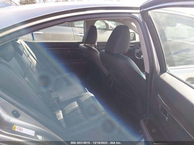 Lexus ES 300H 2018 JTHBW1GG4J2187747 Image 8