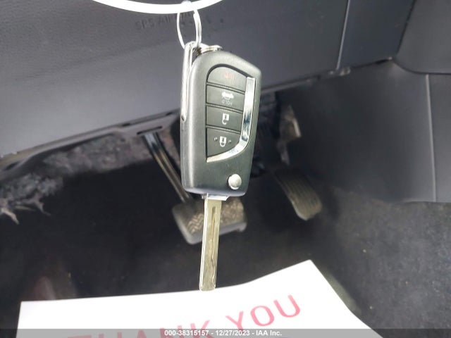 2021 TOYOTA COROLLA LE VIN: JTDEPMAE1MJ187431