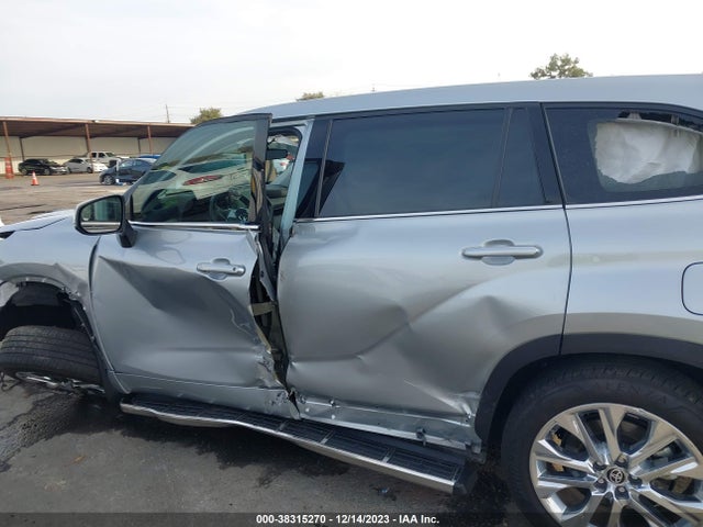 Toyota Highlander Le 2022 5TDZZRAH2NS539830 Image 15