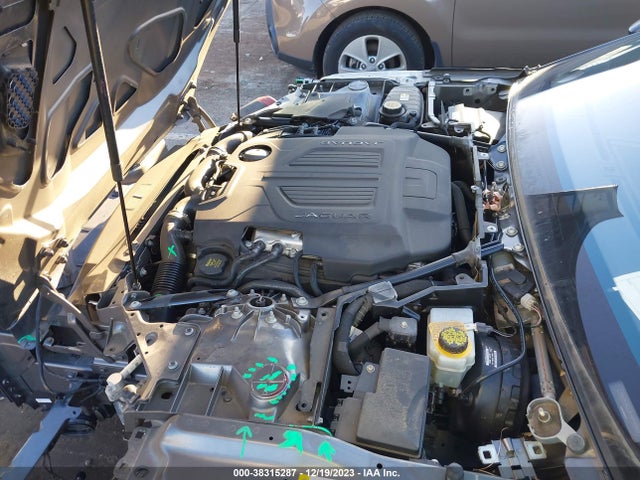 2017 JAGUAR F-TYPE SAJWJ6DL6HMK45809 Photo 9