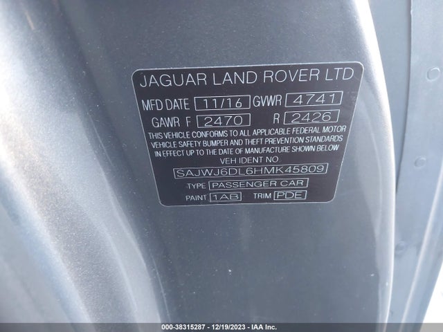 2017 JAGUAR F-TYPE SAJWJ6DL6HMK45809 Photo 8