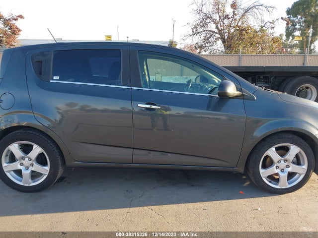 Chevrolet Sonic Ltz Auto 2016 1G1JE6SB5G4156473 Image 13