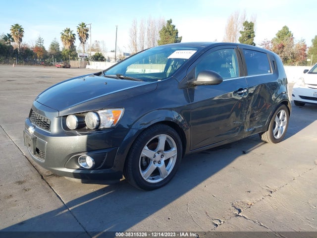 Chevrolet Sonic Ltz Auto 2016 1G1JE6SB5G4156473 Image 2