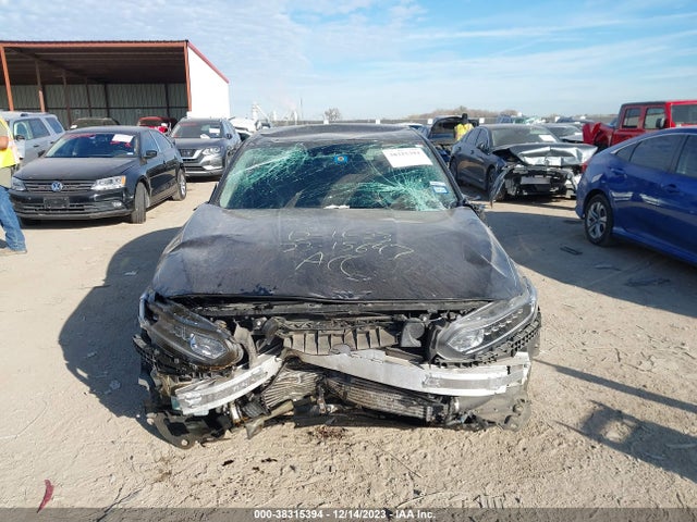 2019 HONDA ACCORD LX VIN: 1HGCV1F13KA159808