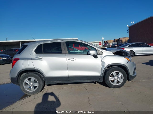 Chevrolet TRAX LS 2019 3GNCJKSBXKL240321 Image 13