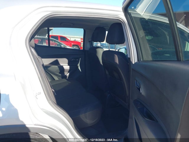 Chevrolet TRAX LS 2019 3GNCJKSBXKL240321 Image 8