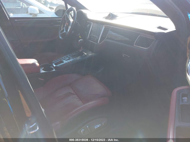 2017 PORSCHE MACAN WP1AA2A58HLB05692 Photo 4