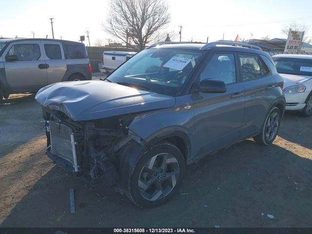 Hyundai Venue Limited 2022 KMHRC8A37NU173886 Image 2
