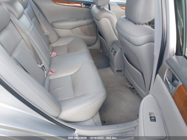2005 LEXUS ES 330 VIN: JTHBA30G355106388