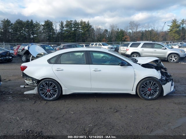 2021 KIA FORTE GT VIN: 3KPF44AC5ME290411