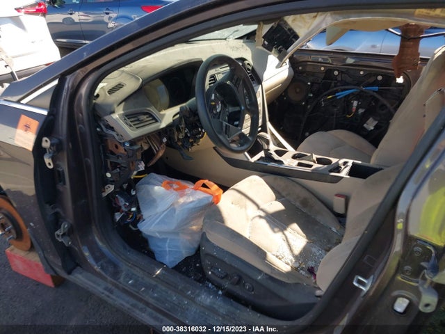 Hyundai SONATA ECO 2015 5NPE24AA4FH170808 Image 5