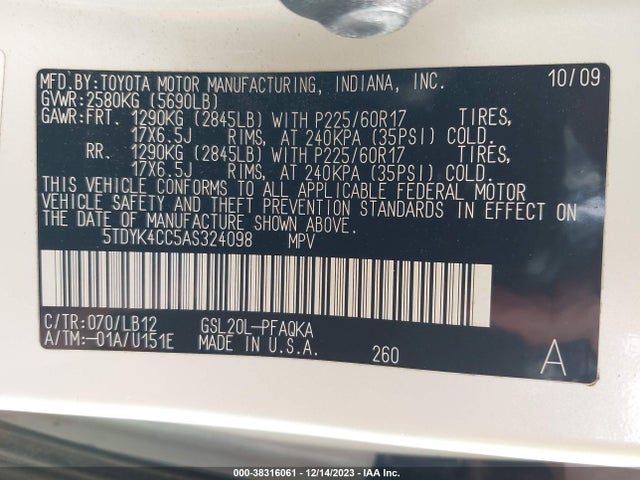 2010 TOYOTA SIENNA XLE VIN: 5TDYK4CC5AS324098