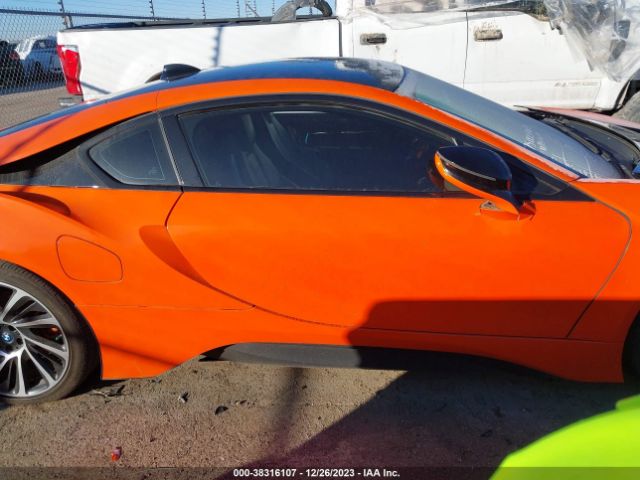 WBY2Z2C57FV392700 BMW I8