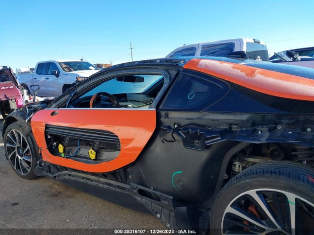WBY2Z2C57FV392700 BMW I8