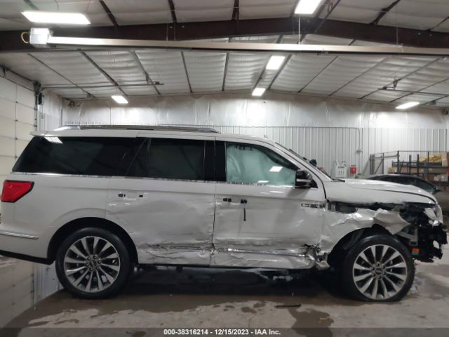 5LMJJ2LT2LEL12873 Lincoln Navigator Reserve