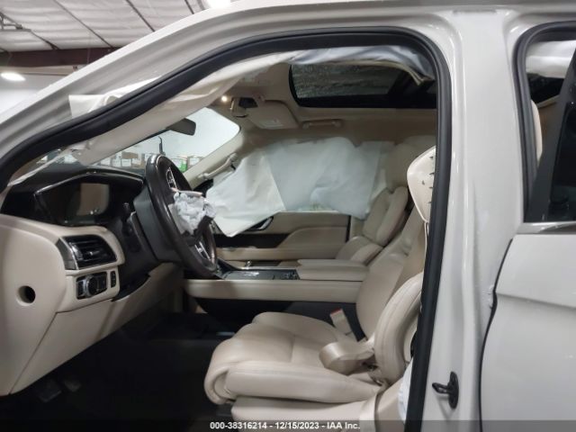 5LMJJ2LT2LEL12873 Lincoln Navigator Reserve