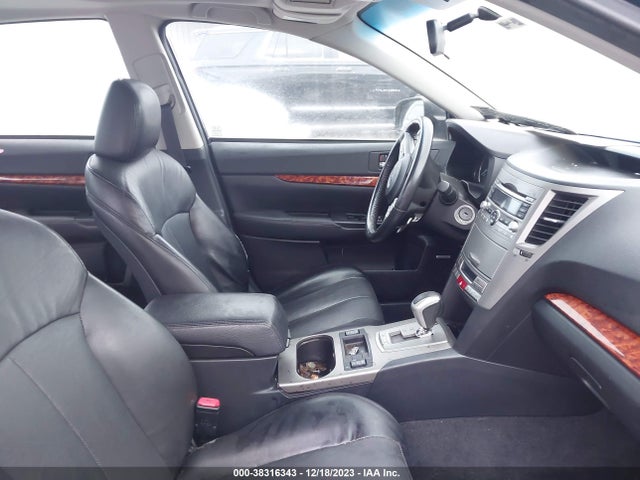 2010 SUBARU LEGACY 2.5I LIMITED VIN: 4S3BMBK60A3226579