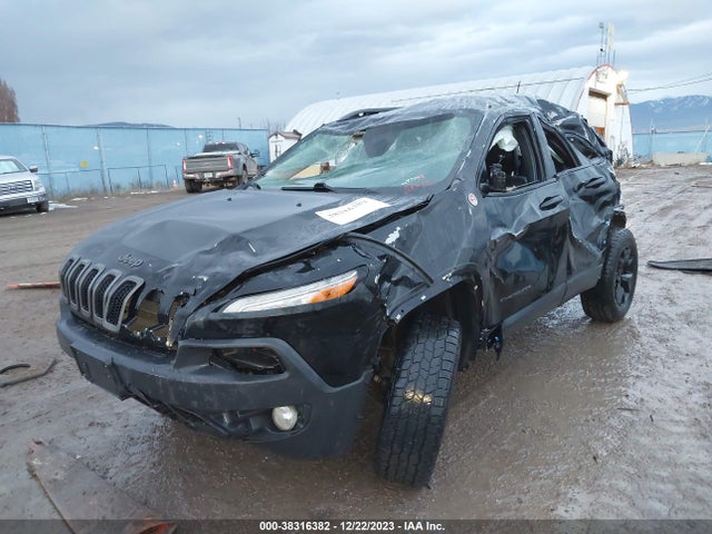 1C4PJMBS6HW647738 Jeep Cherokee Trailhawk 4x4