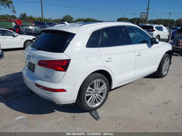 WA1BNAFY0K2075084 Audi Q5 45 Premium
