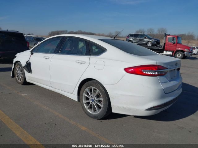 3FA6P0H73HR381755 Ford FUSION SE