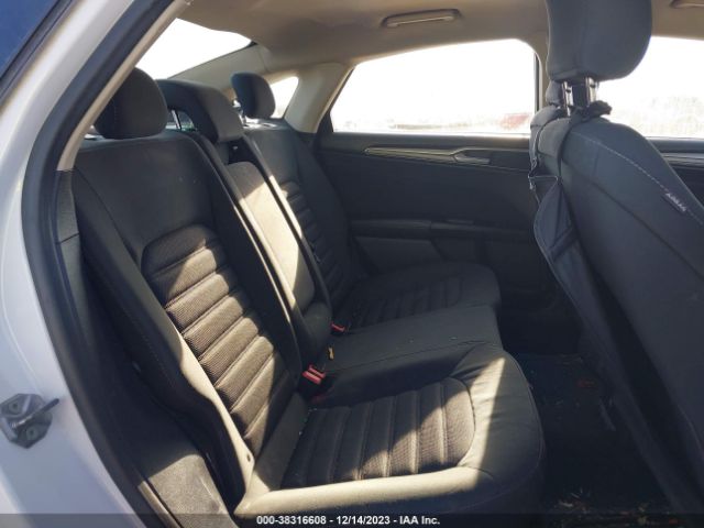 3FA6P0H73HR381755 Ford FUSION SE