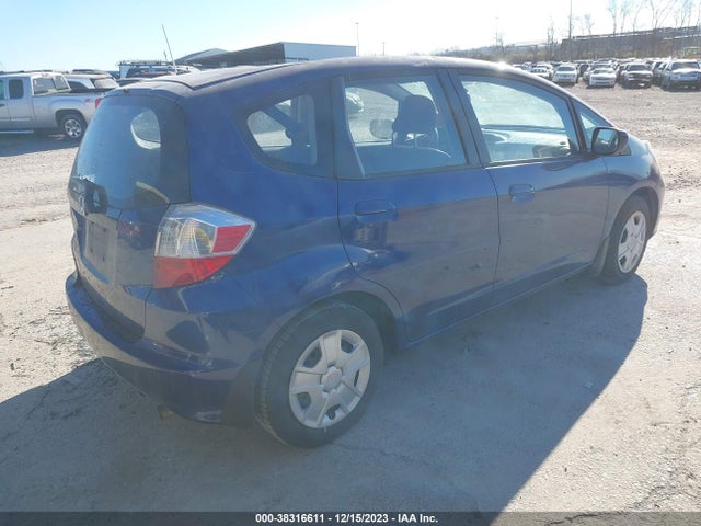 2013 HONDA FIT VIN: JHMGE8H3XDC066930
