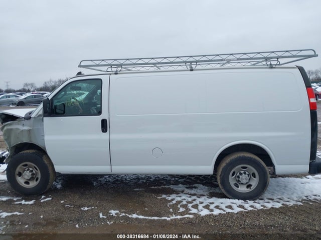 Chevrolet Express 2500 Work Van 2018 1GCWGAFG8J1343148 Image 14