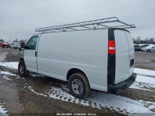 Chevrolet Express 2500 Work Van 2018 1GCWGAFG8J1343148 Image 3