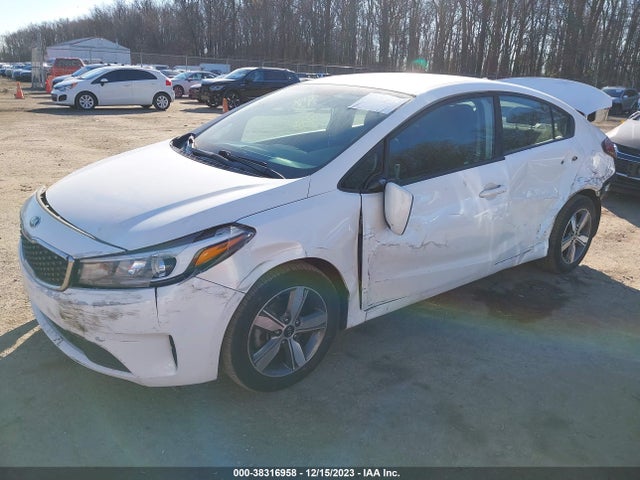 KIA FORTE LX 2018 3KPFL4A75JE198507 Image 2