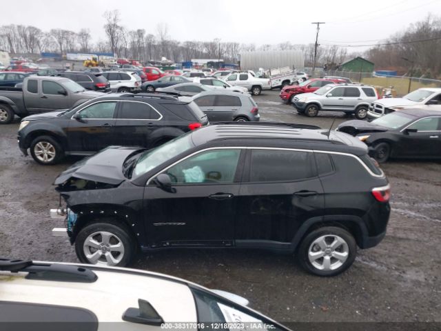 3C4NJDBB3KT593996 Jeep Compass Latitude 4x4