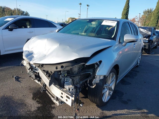 JTHKD5BH5E2195729 Lexus CT 200H