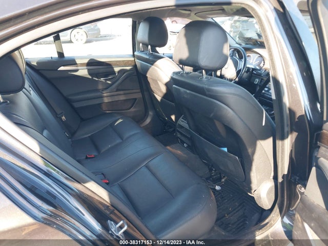 BMW 535i Xdrive 2016 WBA5B3C53GG255524 Image 8