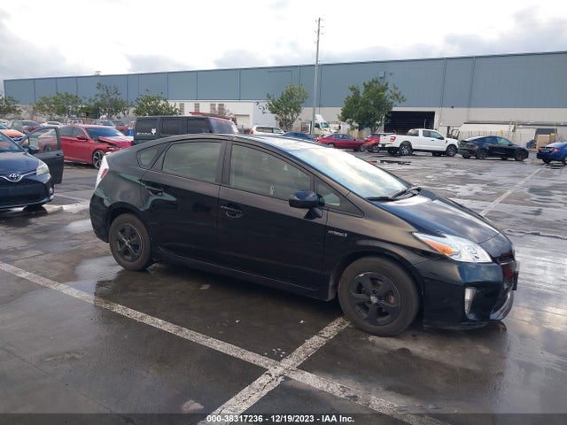 Toyota Prius 2015 JTDKN3DU9F0438629 Image 13