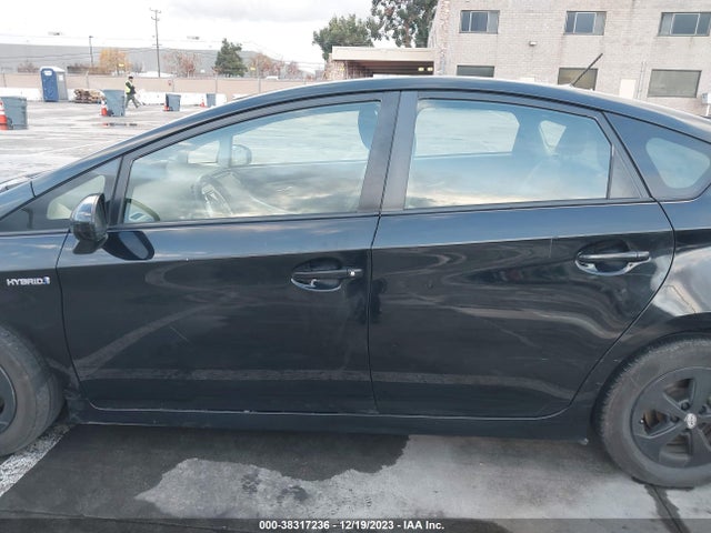 Toyota Prius 2015 JTDKN3DU9F0438629 Image 26