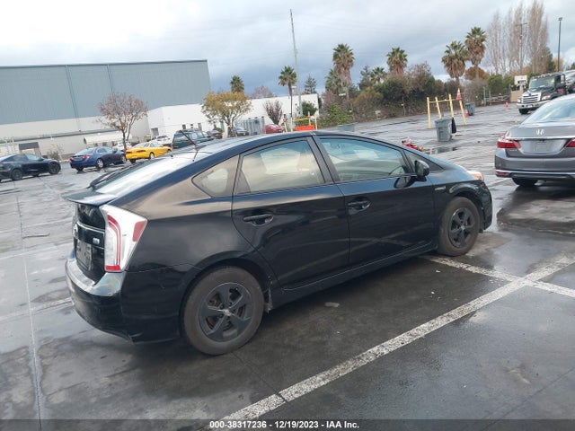 Toyota Prius 2015 JTDKN3DU9F0438629 Image 16