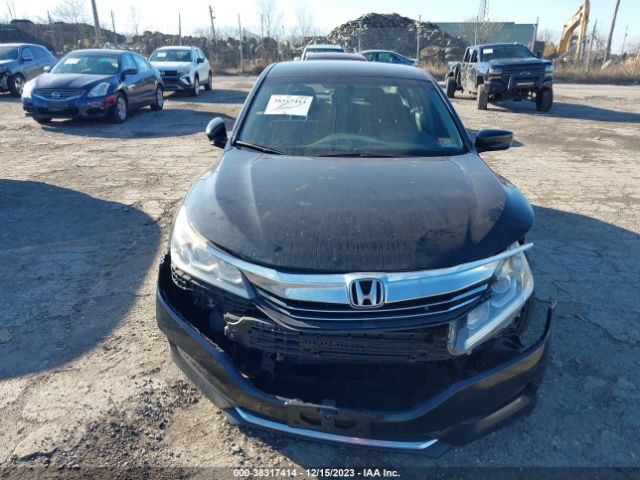 1HGCR2F30HA037105 Honda ACCORD LX