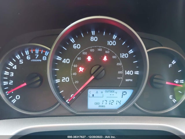 2016 TOYOTA RAV4 LE VIN: JTMBFREV6GJ097760
