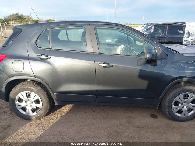 Chevrolet TRAX LS 2019 3GNCJKSB1KL130273 Image 13