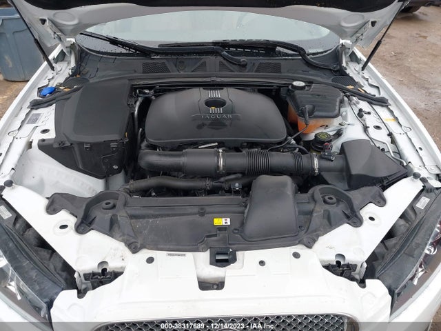2013 JAGUAR XF SAJWA0ES5DPS82894 Photo 9